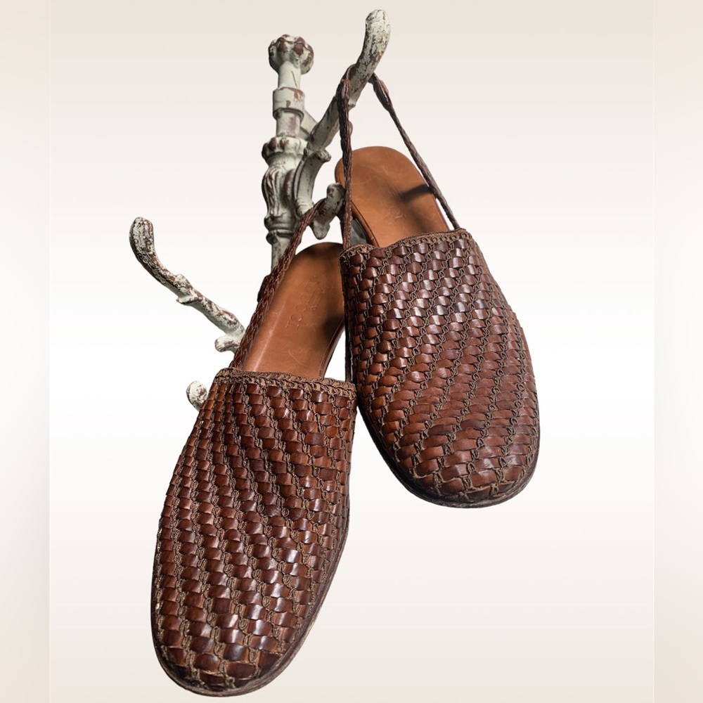 Vintage Italian Woven Leather Slingback Sandals